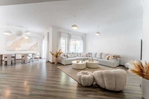 Vila v Dubai Land, SAE 3 ložnice, 381 m² Č.: 592173 - fotografie 3