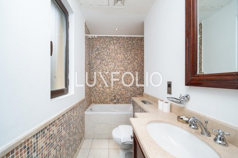 Apartment in Old Town, Dubai, UAE 2 bedrooms, 117 sq.m. № 627678 - photo 8
