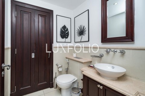 Apartment in Old Town, Dubai, UAE 2 bedrooms, 117 sq.m. № 627678 - photo 6