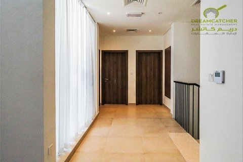 Vilë në Mina Al Arab, Ras Al Khaimah, Emiratet e Bashkuara Arabe 3 dhoma gjumi, 354.8 m2. № 588387 - Foto 16