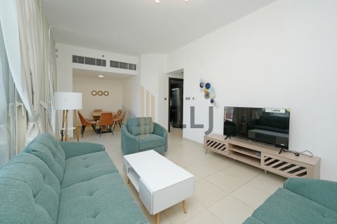 Apartment in Al Reem Island, Abu Dhabi, UAE 2 bedrooms, 95.7 sq.m. № 610038 - photo 4