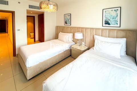 Apartment in Downtown Dubai (Downtown Burj Dubai), UAE 3 bedrooms, 219 sq.m. № 626141 - photo 17