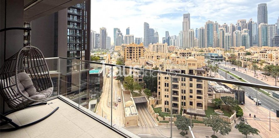 Apartment in Downtown Dubai (Downtown Burj Dubai), UAE 3 bedrooms, 193 sq.m. № 626139