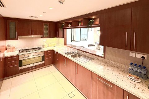 Apartment in Downtown Dubai (Downtown Burj Dubai), UAE 3 bedrooms, 193 sq.m. № 626139 - photo 6