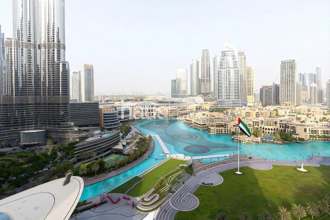 Appartamento in vendita a Downtown Dubai (Downtown Burj Dubai), Dubai, EAU 2 camere da letto, 106 mq. № 626051 - foto 1