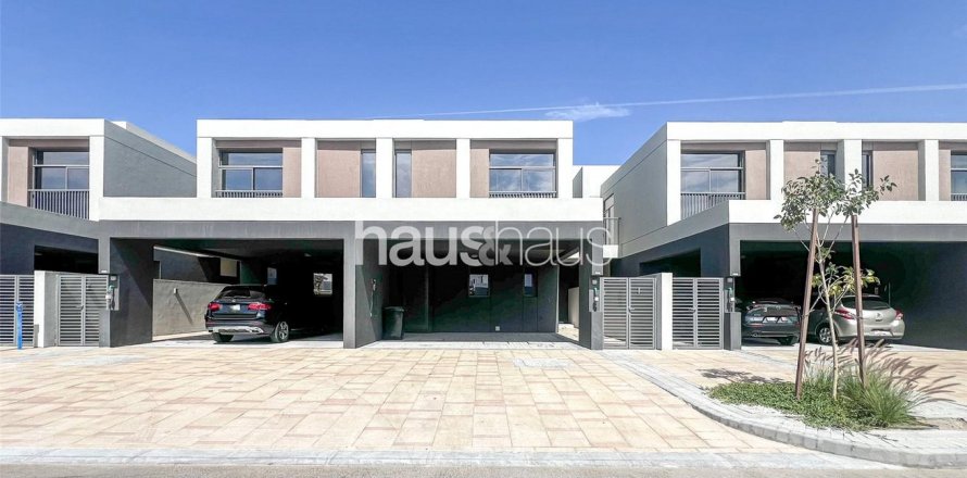 Townhouse in Dubai South (Dubai World Central), Dubai, UAE 3 bedrooms, 238 sq.m. № 626054