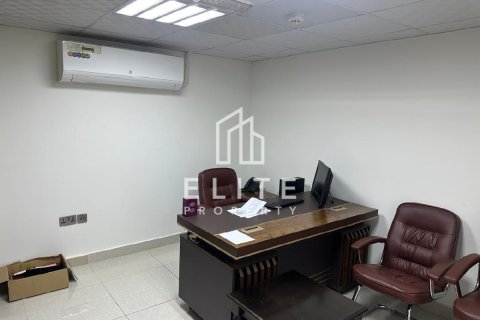 Al Qusais, Dubai, UAE의 판매용 공장 12000제곱미터 번호 623548 - 사진 30