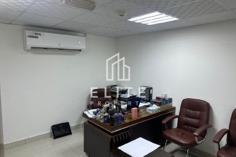Al Qusais, Dubai, UAE의 판매용 공장 12000제곱미터 번호 623548 - 사진 21