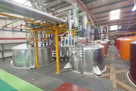 Factory in Sharjah, UAE 16502 sq.m. № 623551 - photo 10