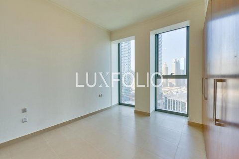 Apartmen di Downtown Dubai (Downtown Burj Dubai), Dubai, UAE 3 bilik tidur, 179 meter persegi № 628094 - foto 7