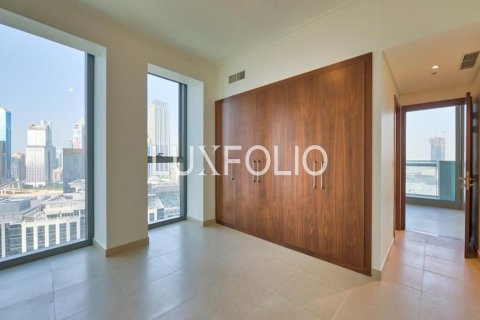 Apartmen di Downtown Dubai (Downtown Burj Dubai), Dubai, UAE 3 bilik tidur, 179 meter persegi № 628094 - foto 4