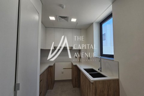 Townhouse on the Yas Island, Abu Dhabi, UAE 3 bedrooms, 166 sq.m. № 605110 - photo 10