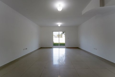 Komerční nemovitost v Al Reef, Abu Dhabi, SAE 3 ložnice, 174 m² Č.: 594536 - fotografie 3