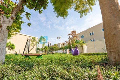 Komerční nemovitost v Al Reef, Abu Dhabi, SAE 3 ložnice, 174 m² Č.: 594536 - fotografie 29