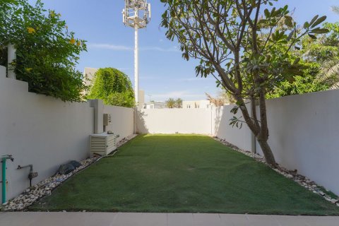 Komerční nemovitost v Al Reef, Abu Dhabi, SAE 3 ložnice, 174 m² Č.: 594536 - fotografie 2