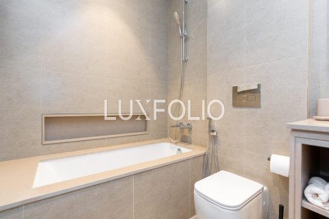 Appartamento in affitto a Downtown Dubai (Downtown Burj Dubai), Dubai, EAU 2 camere da letto, 119 mq. № 628084 - foto 15
