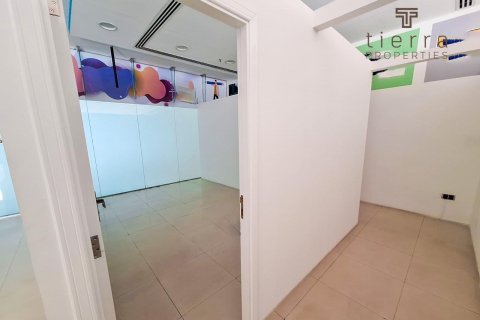 Kedai di Deira, Dubai, UAE 151.4 meter persegi № 567170 - foto 10
