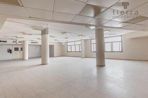 Building in Dubai, UAE 9280.9 sq.m. № 567180 - photo 2