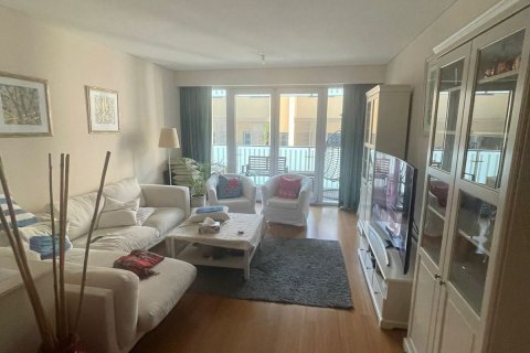 Byt v Al Raha Beach, Abu Dhabi, SAE 4 ložnice, 213 m² Č.: 594044 - fotografie 3