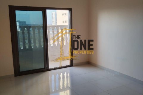Building in Ajman, UAE 743.2 sq.m. № 584782 - photo 9