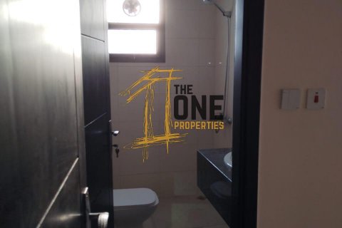 Building in Ajman, UAE 743.2 sq.m. № 584782 - photo 3