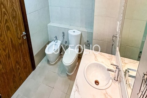 Apartment in Business Bay, Dubai, UAE 3 bedrooms, 172 sq.m. № 627873 - photo 15