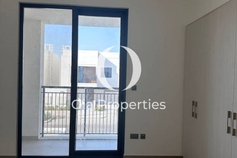 Villa on the Yas Island, Abu Dhabi, UAE 4 bedrooms, 315 sq.m. № 608843 - photo 3