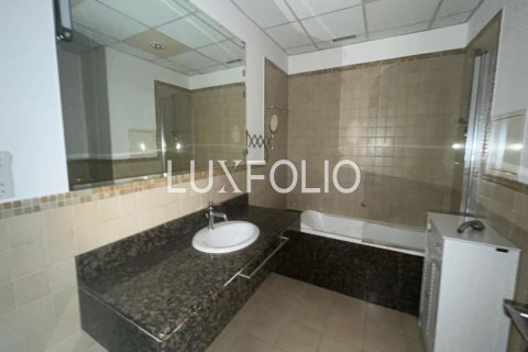 Apartment in Jumeirah Beach Residence, Dubai, UAE 2 bedrooms, 129 sq.m. № 627839 - photo 7
