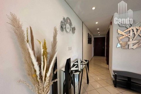 Apartment in The Views, Dubai, UAE 1 bedroom, 90.7 sq.m. № 611563 - photo 5