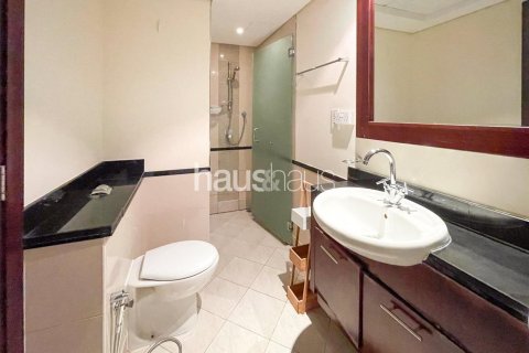 Apartment in The Views, Dubai, UAE 2 bedrooms, 131 sq.m. № 626876 - photo 15