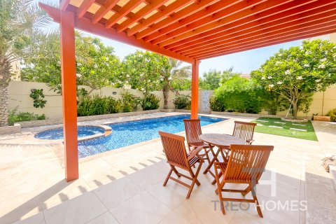 Villa para arrendamento em Jumeirah Park, Dubai, EAU 4 quartos, 314 m2 № 595570 - foto 3