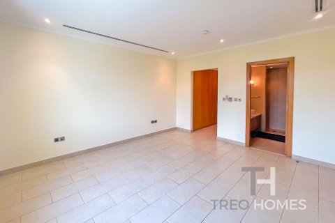Villa para arrendamento em Jumeirah Park, Dubai, EAU 4 quartos, 314 m2 № 595570 - foto 17