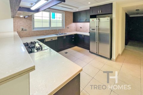 Vila v Jumeirah Park, Dubai, SAE 3 ložnice, 328 m² Č.: 595568 - fotografie 7