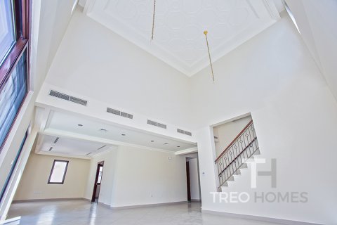Villa in Arabian Ranches 2, Dubai, UAE 4 bedrooms, 404 sq.m. № 595567 - photo 5