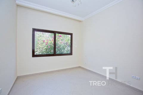 Villa in Arabian Ranches 2, Dubai, UAE 4 bedrooms, 404 sq.m. № 595567 - photo 12