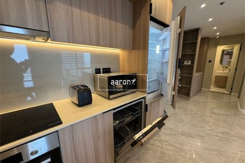Byt v Jumeirah Lake Towers, Dubai, SAE 1 ložnice, 69.1 m² Č.: 624221 - fotografie 11
