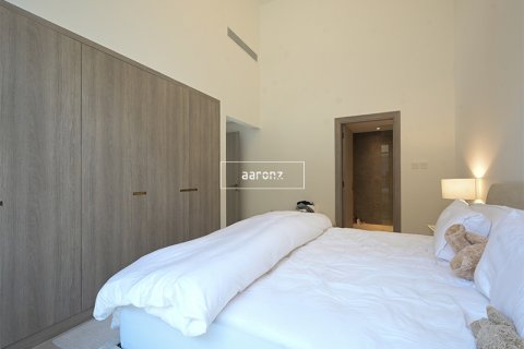 Apartment in Jumeirah Village Circle, Dubai, UAE 2 bedrooms, 112.1 sq.m. № 624225 - photo 4