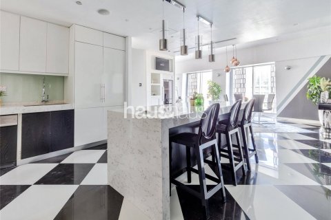 Střešní byt v Dubai Marina, SAE 4 ložnice, 242 m² Č.: 626885 - fotografie 5
