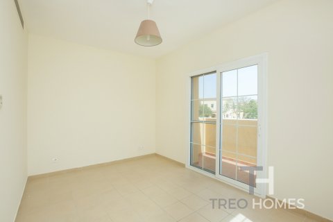 Townhouse in Arabian Ranches, Dubai, UAE 2 bedrooms, 175 sq.m. № 590243 - photo 8