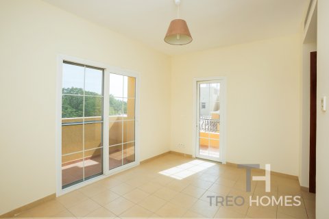 Townhouse in Arabian Ranches, Dubai, UAE 2 bedrooms, 175 sq.m. № 590243 - photo 10