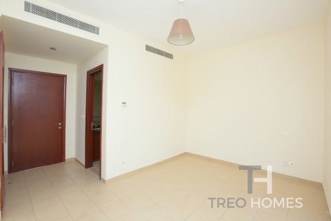 Townhouse in Arabian Ranches, Dubai, UAE 2 bedrooms, 175 sq.m. № 590243 - photo 9