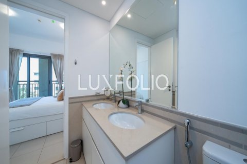Apartment in Town Square, Dubai, UAE 3 bedrooms, 132 sq.m. № 627651 - photo 15