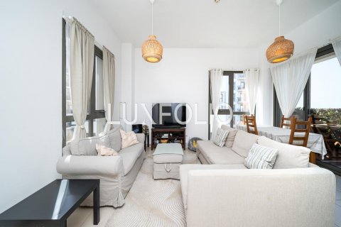 Apartment in Town Square, Dubai, UAE 3 bedrooms, 132 sq.m. № 627651 - photo 1