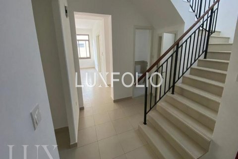 Řadový dům v Town Square, Dubai, SAE 4 ložnice, 225 m² Č.: 627646 - fotografie 2