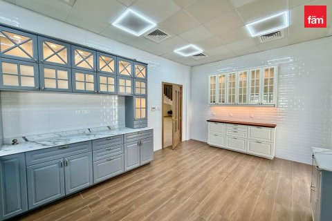 Villa in affitto a Dubai, EAU 6 camere da letto, 930.2 mq. № 610110 - foto 11