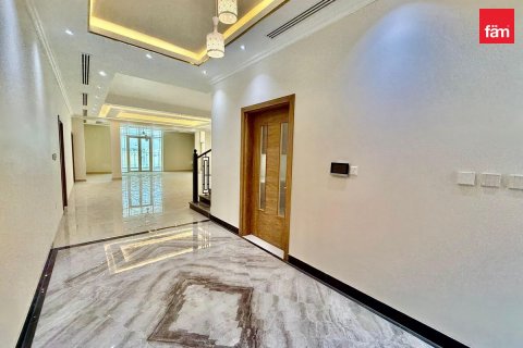 Villa in affitto a Dubai, EAU 6 camere da letto, 930.2 mq. № 610110 - foto 8