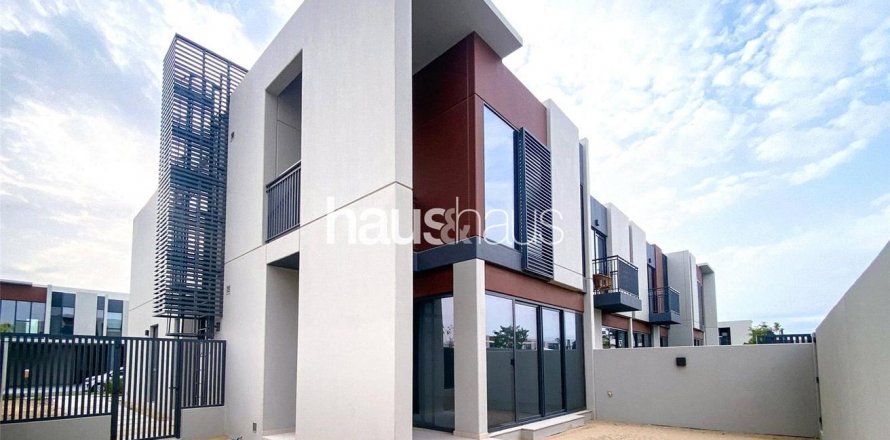 Σπίτι σε Dubai Land, ΗΑΕ 4 υπνοδωμάτια, 243 τ.μ. Αρ. 625324
