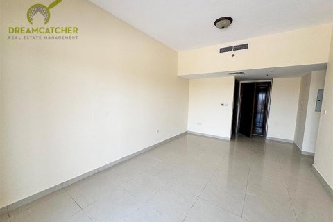 Apartment in Al Hamra Village, Ras Al Khaimah, UAE 2 bedrooms, 115.6 sq.m. № 588429 - photo 3