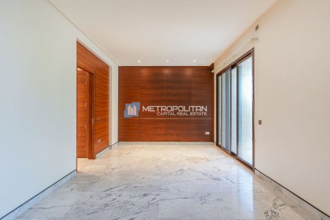 Commercial property on the Saadiyat Island, Abu Dhabi, UAE 5 bedrooms, 722 sq.m. № 594130 - photo 17
