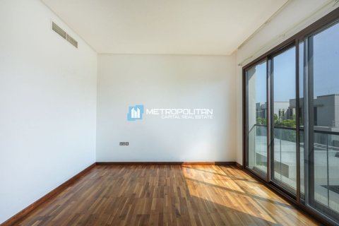 Commercial property on the Saadiyat Island, Abu Dhabi, UAE 5 bedrooms, 722 sq.m. № 594130 - photo 15